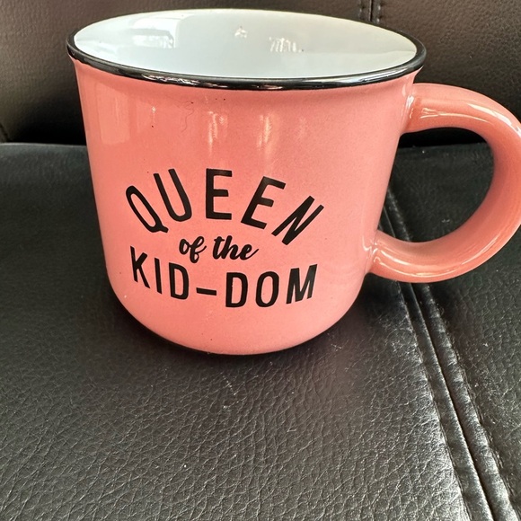 Queen of the Kid - Dom mug by Threshhold. Never used. - Picture 2 of 5